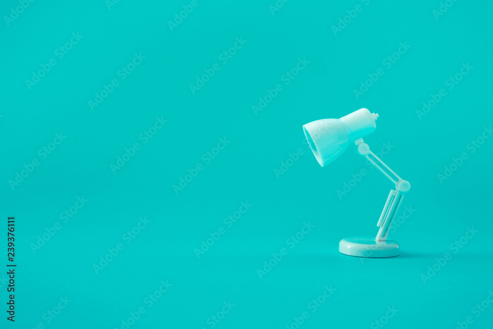 Idea and creativity concepts with lamp on pastel color background - obrazy, fototapety, plakaty 