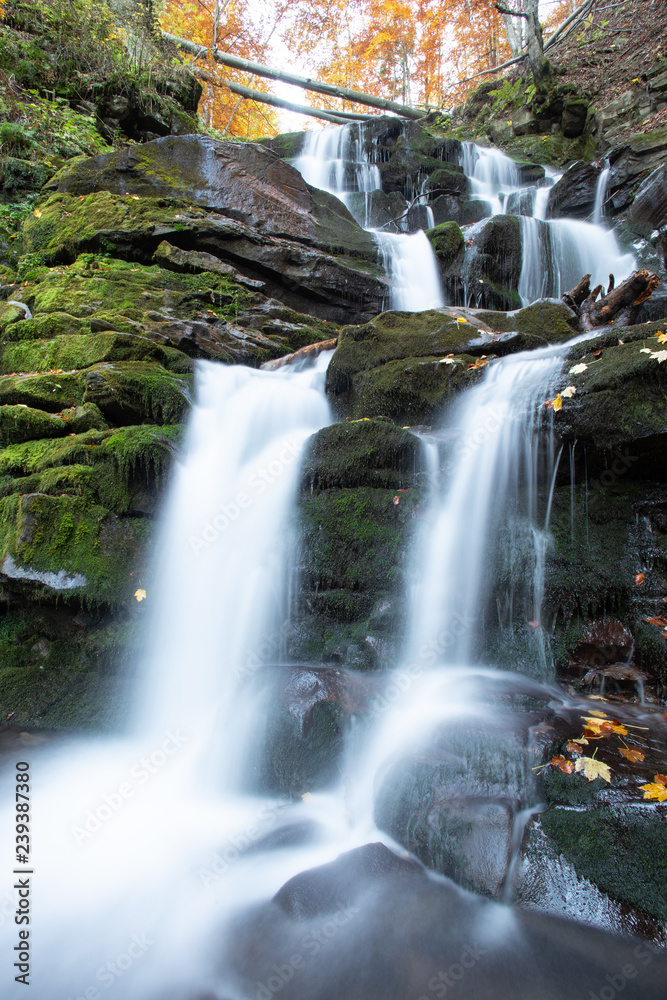 Naklejka premium waterfall, autumn, beautiful waterfall