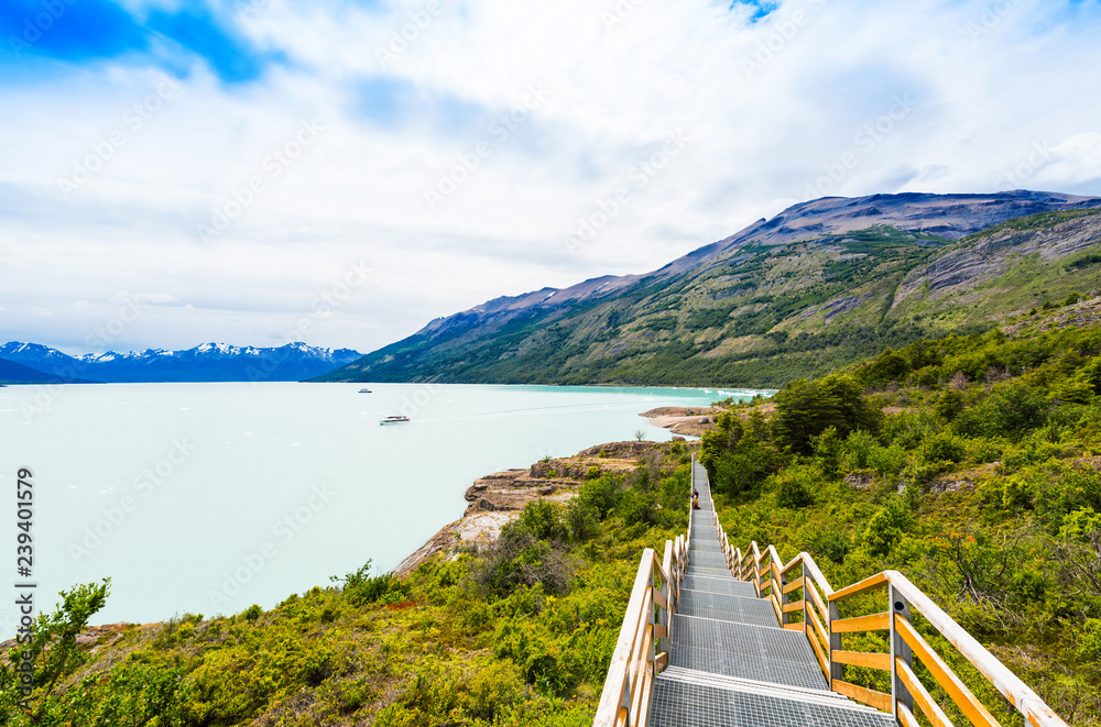 Obraz premium View of the Perito Moreno Glacier, Patagonia, Argentina. Copy space for text.