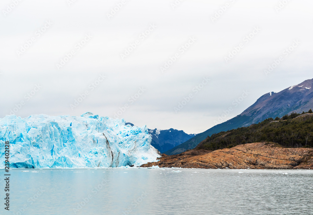 Obraz premium View of the Perito Moreno Glacier, Patagonia, Argentina. Copy space for text.