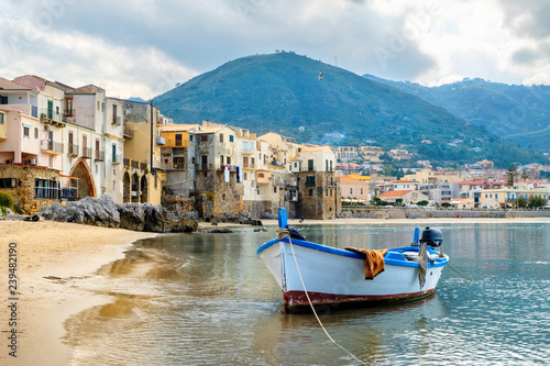 Fototapeta Naklejka Na Ścianę i Meble -  Harbour of Cefalu. Sicily, Italy