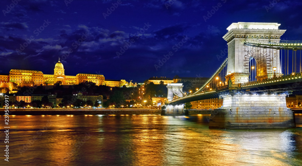 Royal palace and Chain bridge in Budapest night, Hungary.