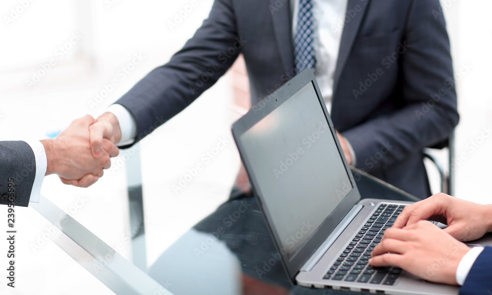 businessmen confirm the signing of the contract businessmen confirm the signing of the contract