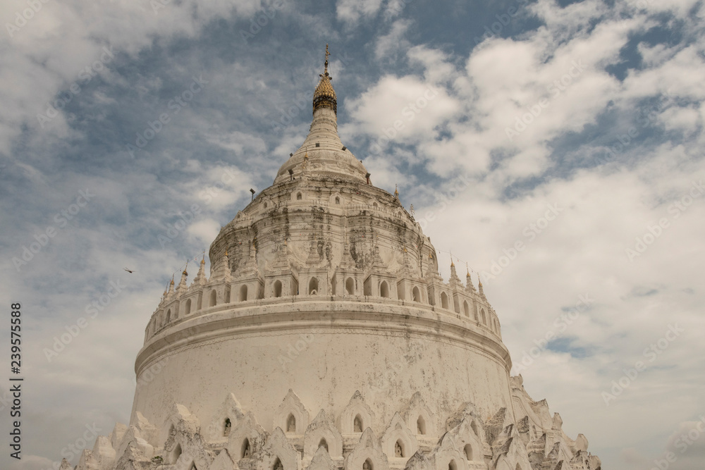 Hsinbyume Paya, Mingun. Myanmar