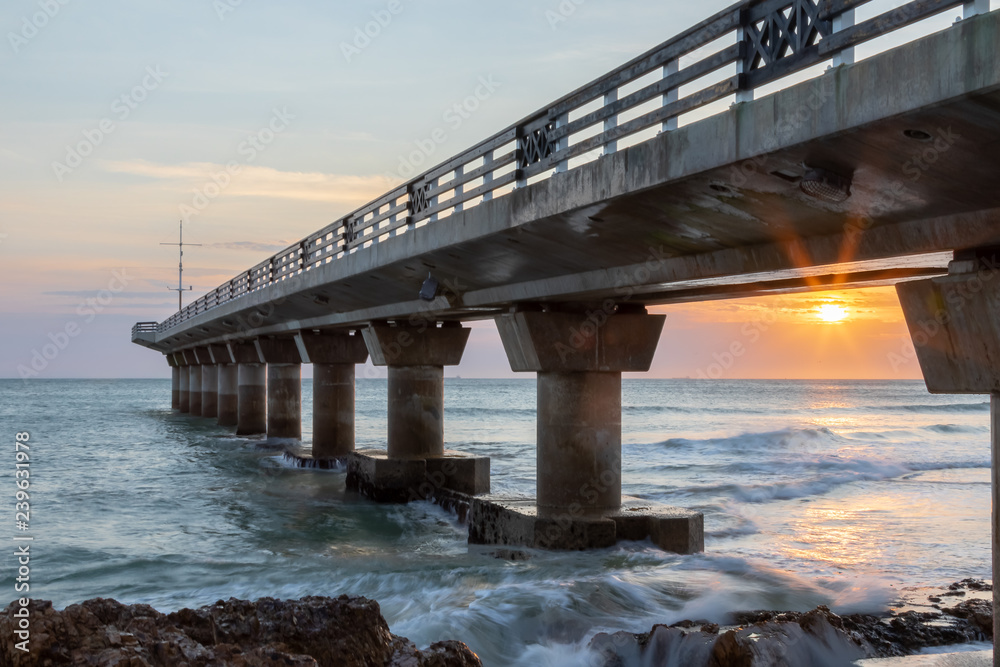 Fototapeta premium bridge at sunset