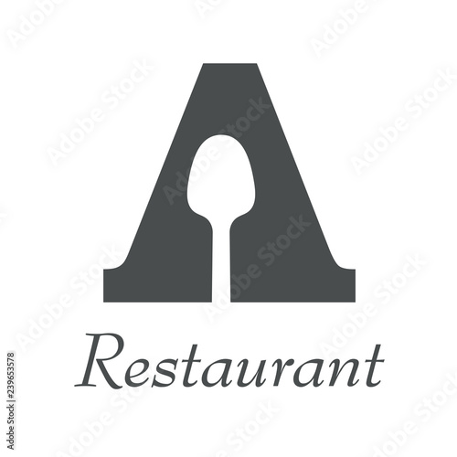 Logotipo con texto Restaurant y letra A mayúscula con cubiertos color gris
