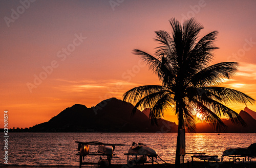 Schilderij op canvas Brazilian Sunset - Niterói - Rio de Janeiro