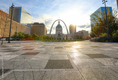 October 30, 2018 - St. Louis, Missouri - Kiener Plaza and the Gateway Arch in St. Louis, Missouri. photo