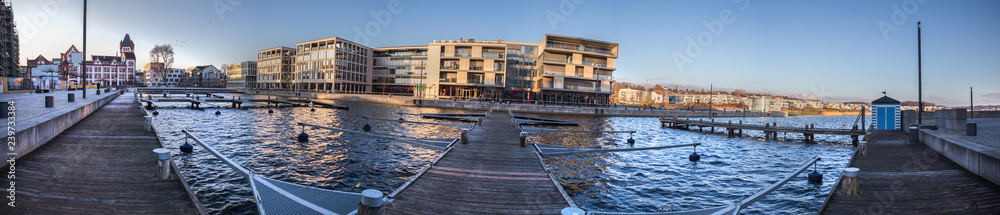 Obraz premium dortmund germany phoenixsee lake high definition panorama