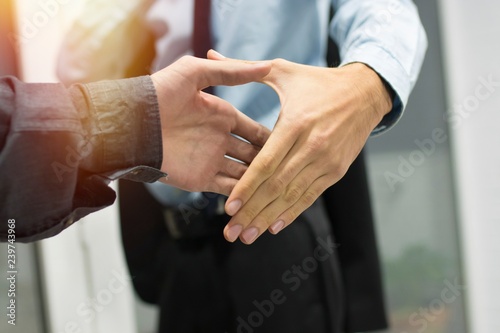 Bilde på lerret greeting and agreement of the hands of business people