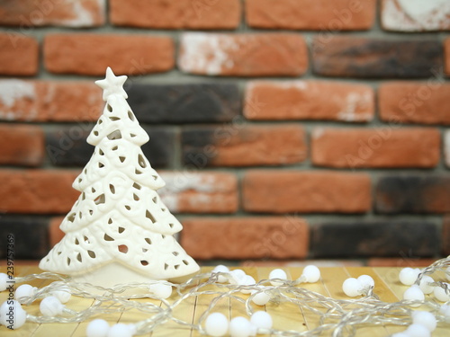 Porcelanowa choinka lampion na tealight z lampkami świątecznymi - dekoracja świąteczna Boże Narodzenie