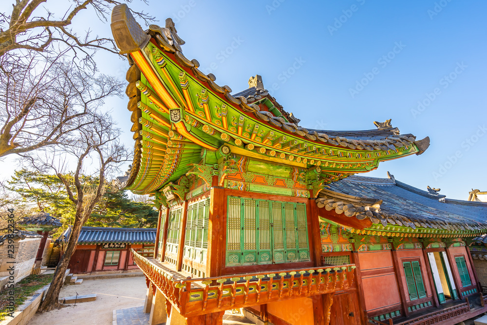 Naklejka premium Beautiful architecture building Changdeokgung palace in Seoul city