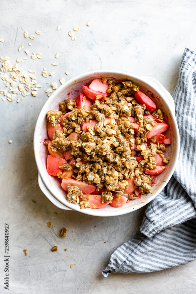 A pink apple crisp (gluten-free) A pink apple crisp (gluten-free)