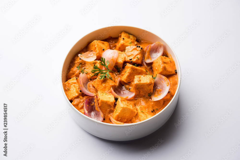 Paneer Do Pyaza is a popular punjabi vegetarian recipe using cubes of cottage cheese with lots of onion in a gravy Paneer Do Pyaza is a popular punjabi vegetarian recipe using cubes of cottage cheese with lots of onion in a gravy