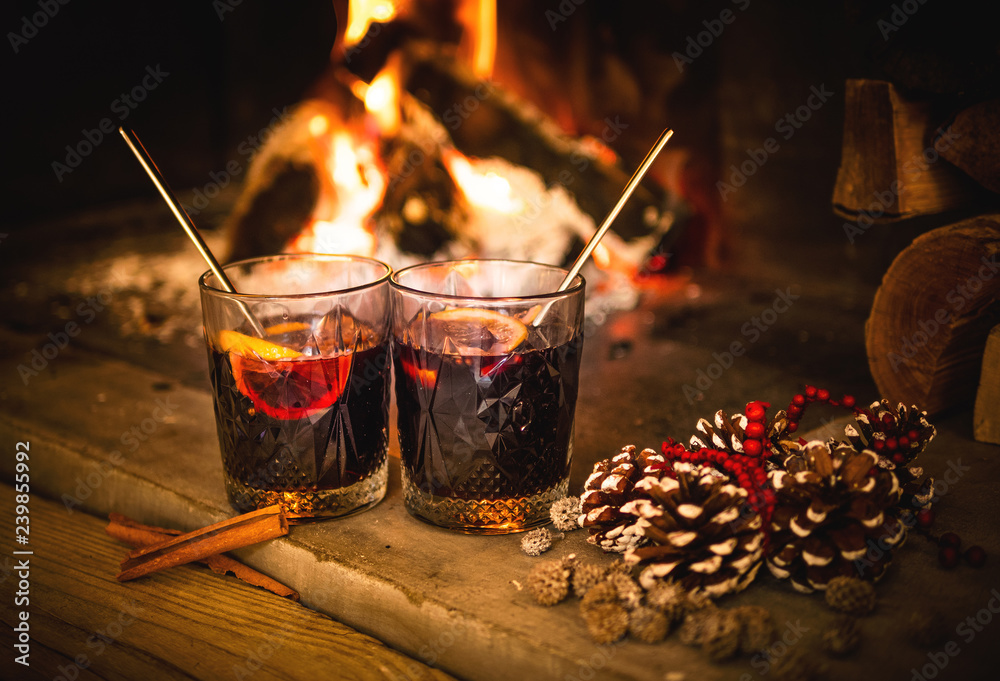 Heisser Glühwein Stock-Foto | Adobe Stock Heisser Glühwein Stock-Foto | Adobe Stock