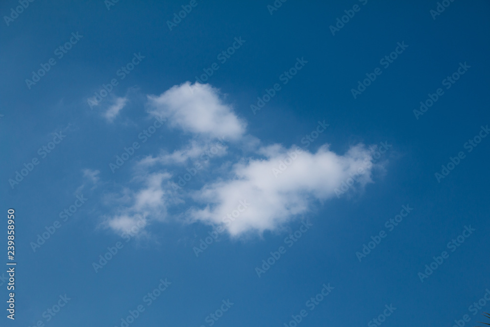 Fototapeta premium White clouds with Blue sky background