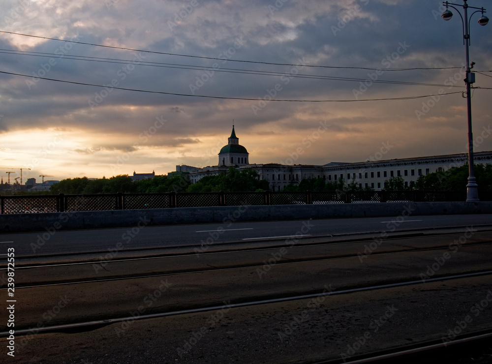 Obraz premium Church in the center of Moscow at sunset
