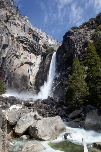 Fototapeta Naklejka Na Ścianę i Meble -  Yosemite Falls, Yosemite National Park, California, USA