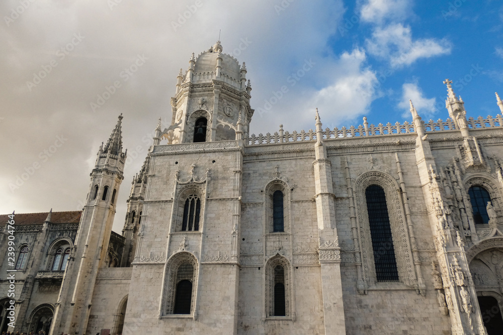 Fototapeta premium Jerónimos mosteiro in Lisbon.