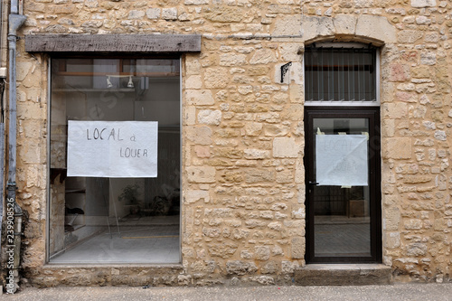 Canvas Print Shop to let