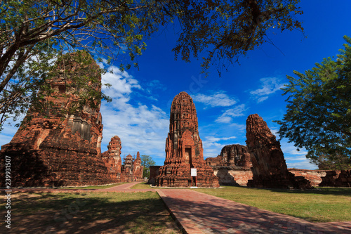  Wat Mahathat temple, Ayutthaya, Thailand.