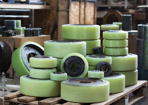 Canvas Print restored in the workshop of the polyurethane tires of the wheels of forklifts