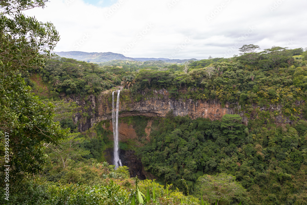 Fototapeta premium waterfalls in mauritius, africa
