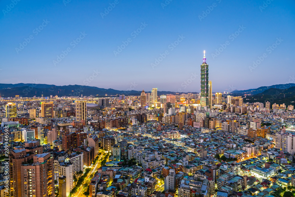 Naklejka premium Beautiful architecture building taipei city