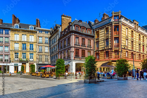 Fototapeta Naklejka Na Ścianę i Meble -  Cozy square with timber framing houses in Rouen, Normandy, France
