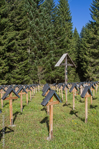 Soldatenfriedhof - Mahnung und Erinnerung zugleich photo