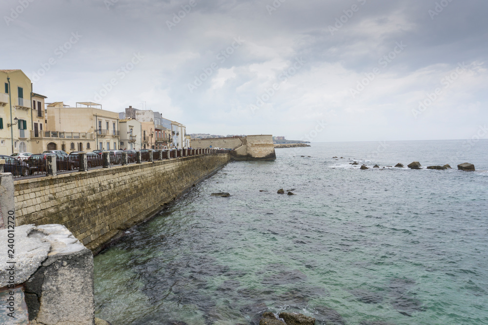Fototapeta premium Coast of Ortigia island at city of Syracuse