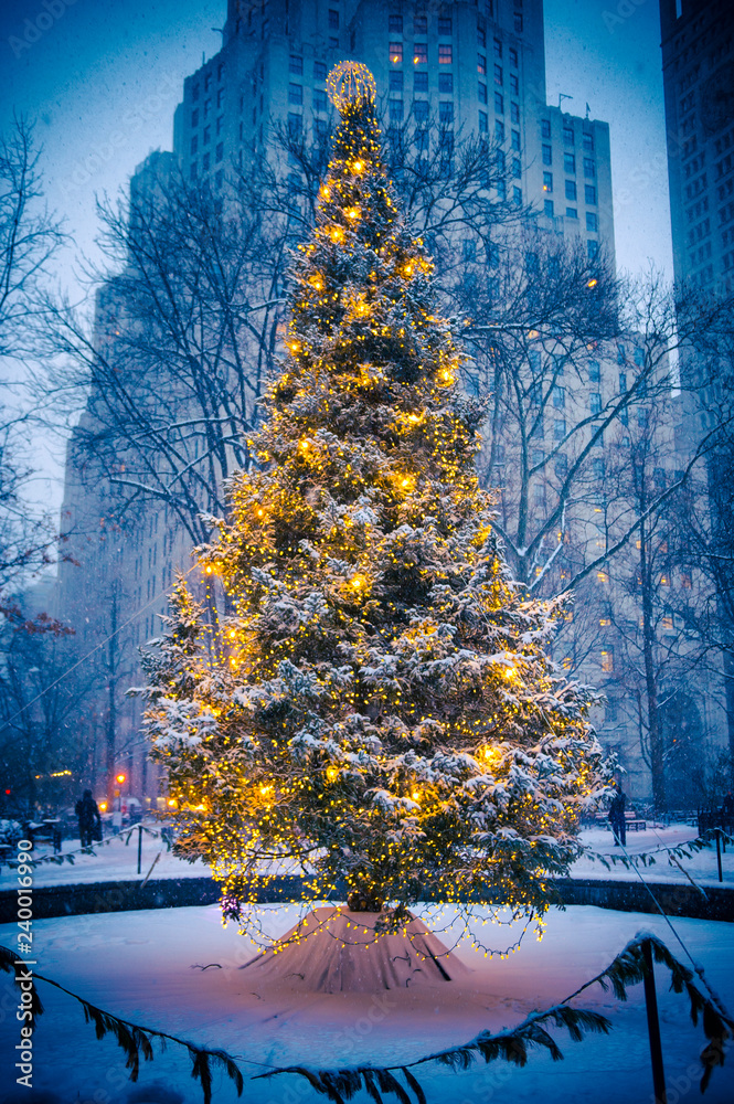 New York City Christmas Tree Wallpaper