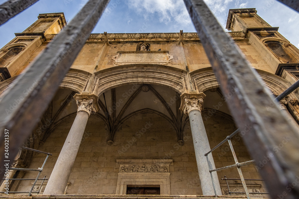 Φωτογραφία The facade of the Church behind fence in Palermo, Sicily