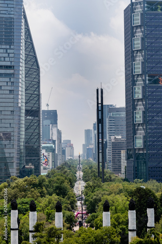 Aussicht auf Statur Angel de la Independencia in Mexiko Stadt