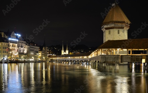 Luzern Kapellbr  cke bei Nacht