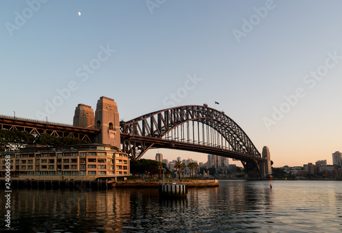 sydney harbour at sunrise