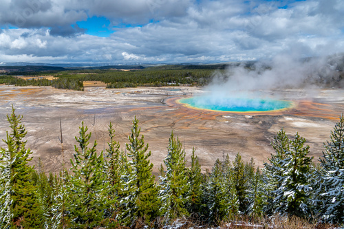 Prismatic Springs - colorful thermal pool photo