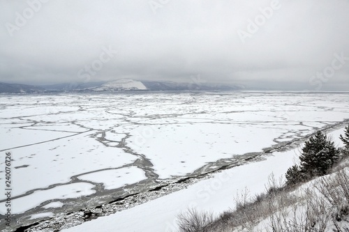 The process of ice formation in the waters of the Kuibyshev reservoir