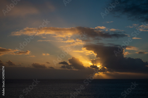 Sonnenuntergangsstimmung mit Wolken © RStutz