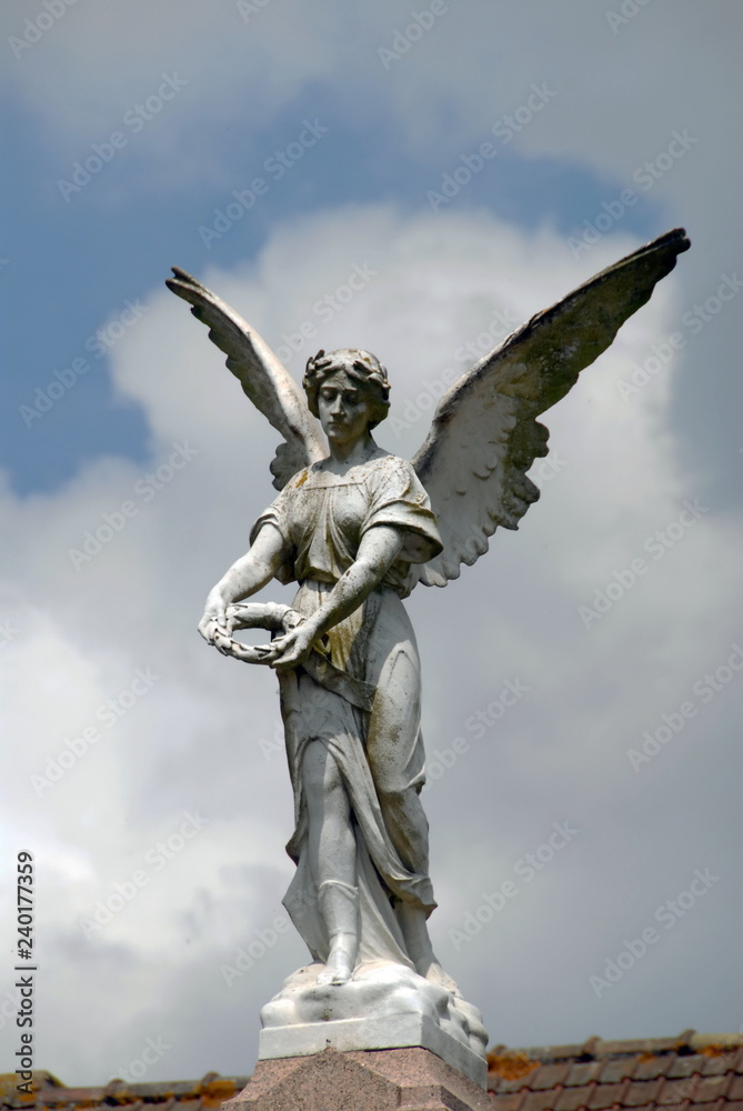 Ville de Cassel, sculpture, détail du monument aux morts, département du Nord, France