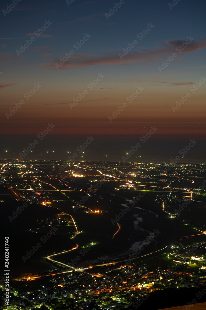 獅子吼高原から眺める手取川扇状地の夕景