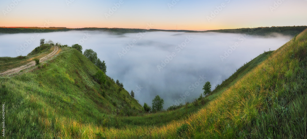 Obraz premium picturesque spring morning. sunrise in the national nature park