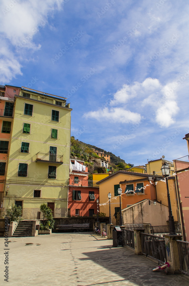 Fototapeta premium old town street in italy 