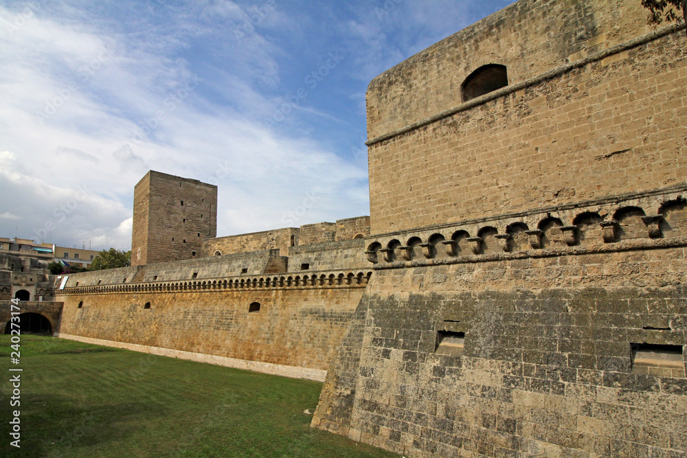 il castello normanno-svevo di Bari