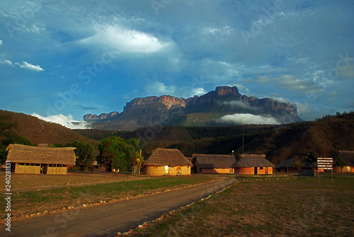 CAMPAMENTO KAVAK Y AUYANTEPUY photo