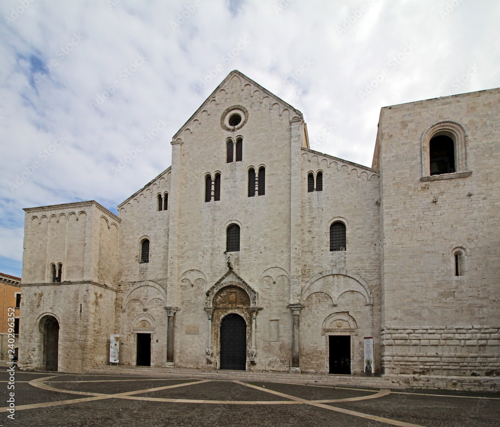 Bari, chiesa di San Nicola; la facciata