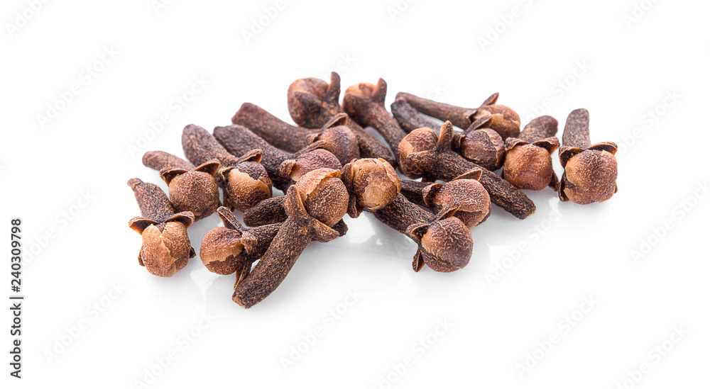 Obraz premium dry cloves on white background