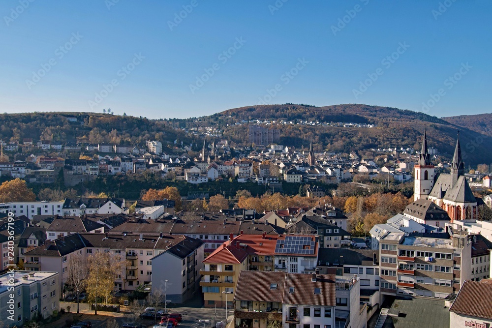 Obraz premium Blick über Bingen am Rhein, Rheinland-Pfalz, Deutschland