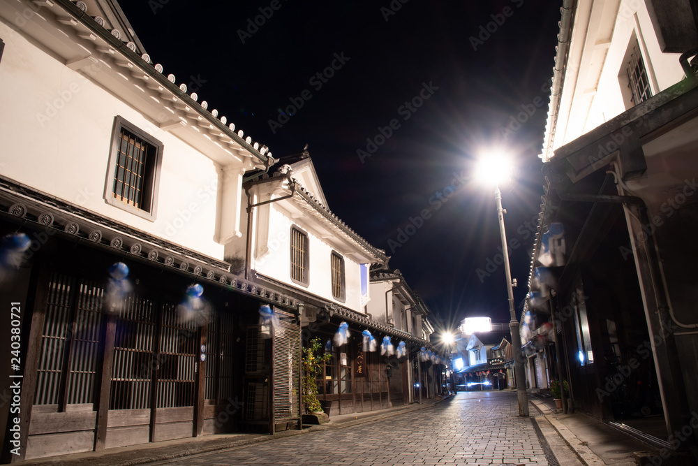 柳井市白壁の街並み夜景