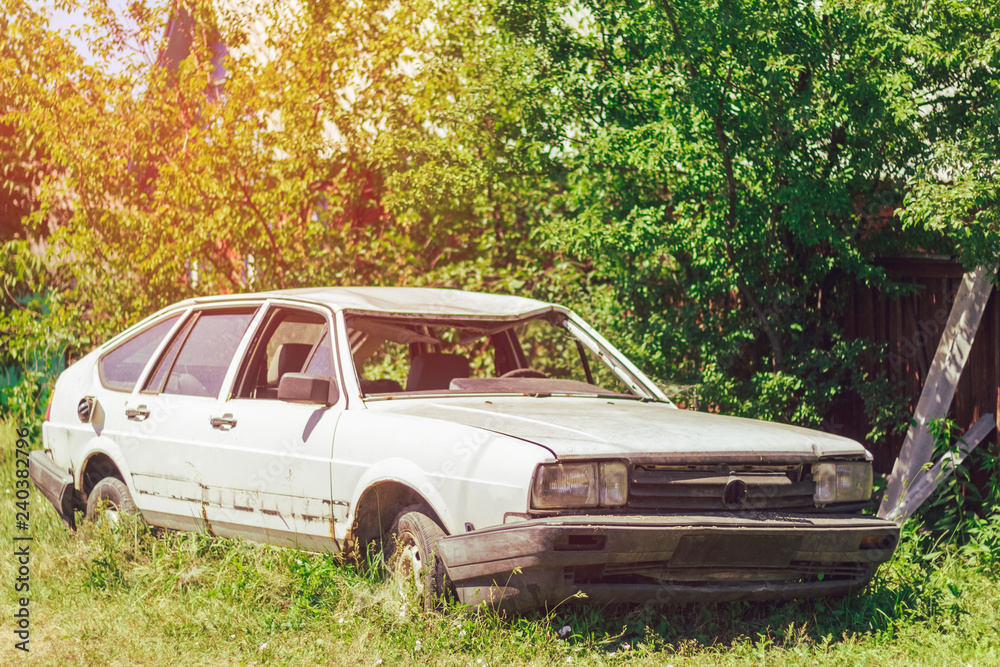 The old machine is broken in an accident in the village The old machine is broken in an accident in the village